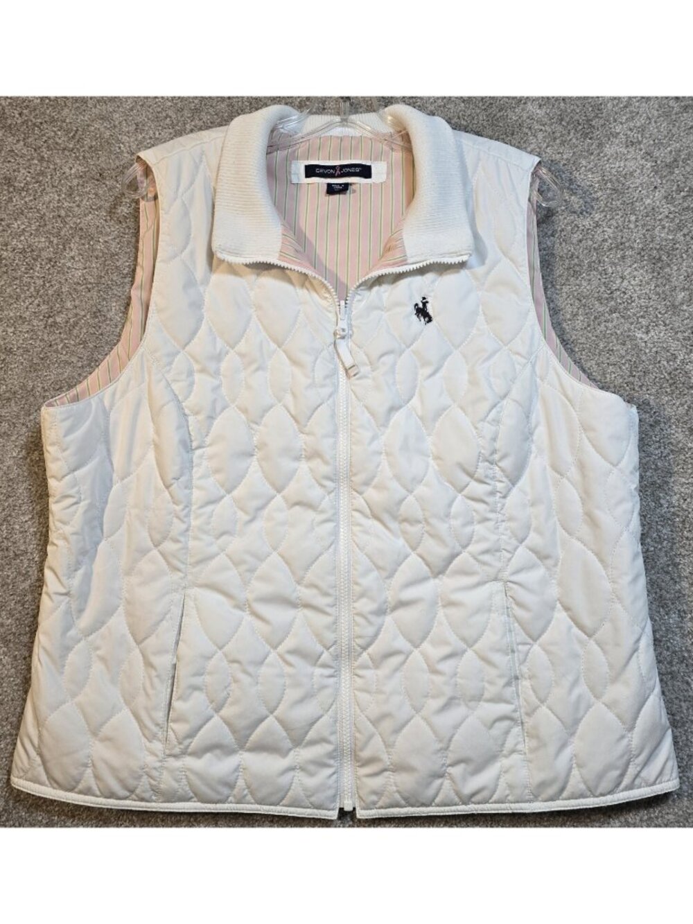 Devon & Jones Puffer Vest White Embroidered POKES & Rodeo Horse Western Women XL